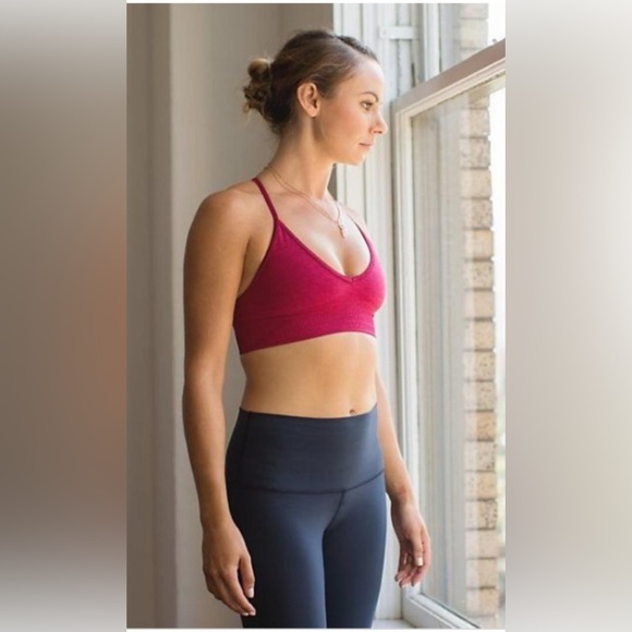 [Lululemon] Ebb To Street Sports Bra Red Size 2 - Picture 2 of 9
